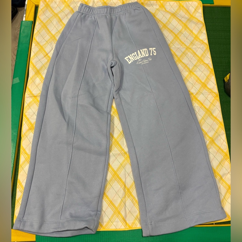 5/$10 or 10/$20 Zara Light Blue Wide-Leg Sweatpants with England 75 Graphic